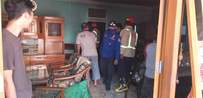 Akibat Konsleting Listrik, Satu Rumah di Pakisaji Ludes Dilalap Si Jago Merah