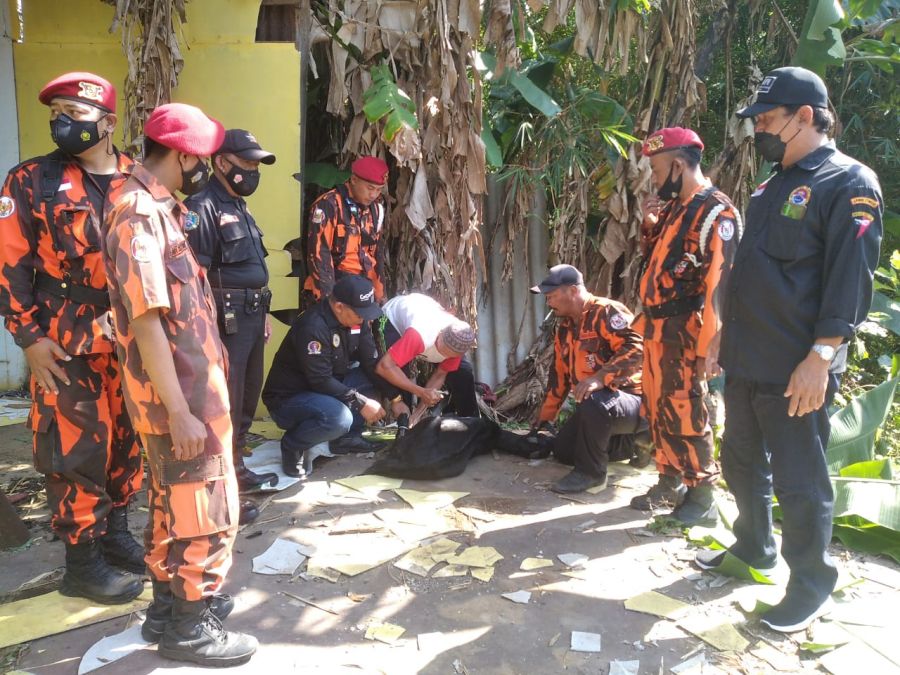 AWPI Kabupaten Malang Bersama PP PAC Lawang Sembelih Hewan Kurban di Hari Raya Idul Adha 1443 H