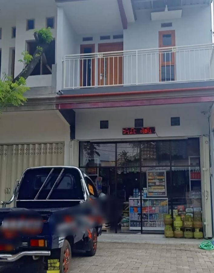 Bangunan Liar Diduga Tanpa Izin, Salah Satunya Berdiri di Desa Pulungdowo