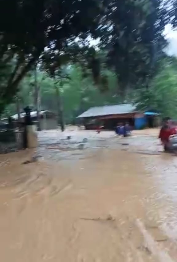 Banjir Bandang dan Longsor Melanda Wilayah Malang Selatan