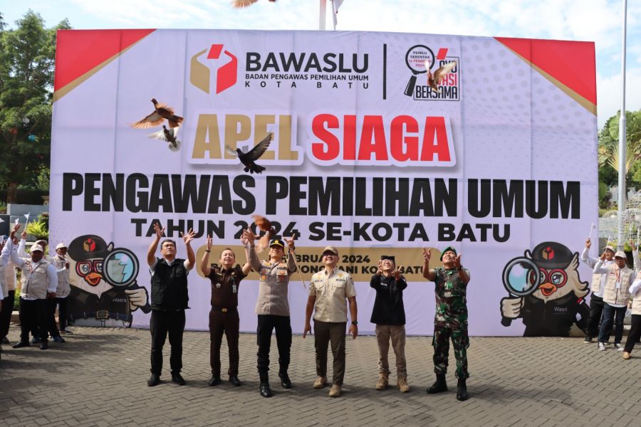 Bawaslu Kota Batu Bersama Forkopimda Gelar Apel Siaga Pengawas Pemilu Tahun 2024 se-Kota Batu