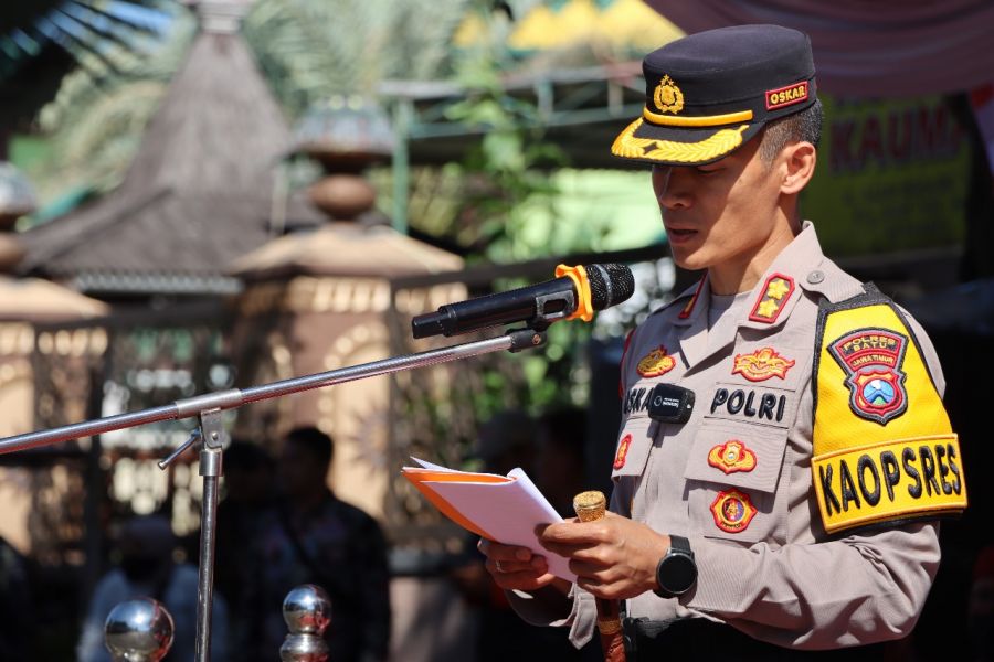 Berikan Rasa Aman Jelang Nataru, Kapolres Batu Pimpin Apel Gelar Pasukan Operasi Lilin Semeru