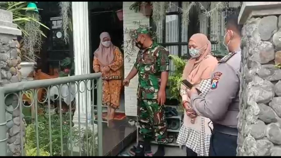 Bhabinkamtibmas Desa Sidomulyo Bersama Babinsa dan Satgas Covid-19 Lakukan Tracing