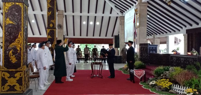 Bupati Malang Lantik 12 Kades Terpilih Gelombang I Tahun 2021
