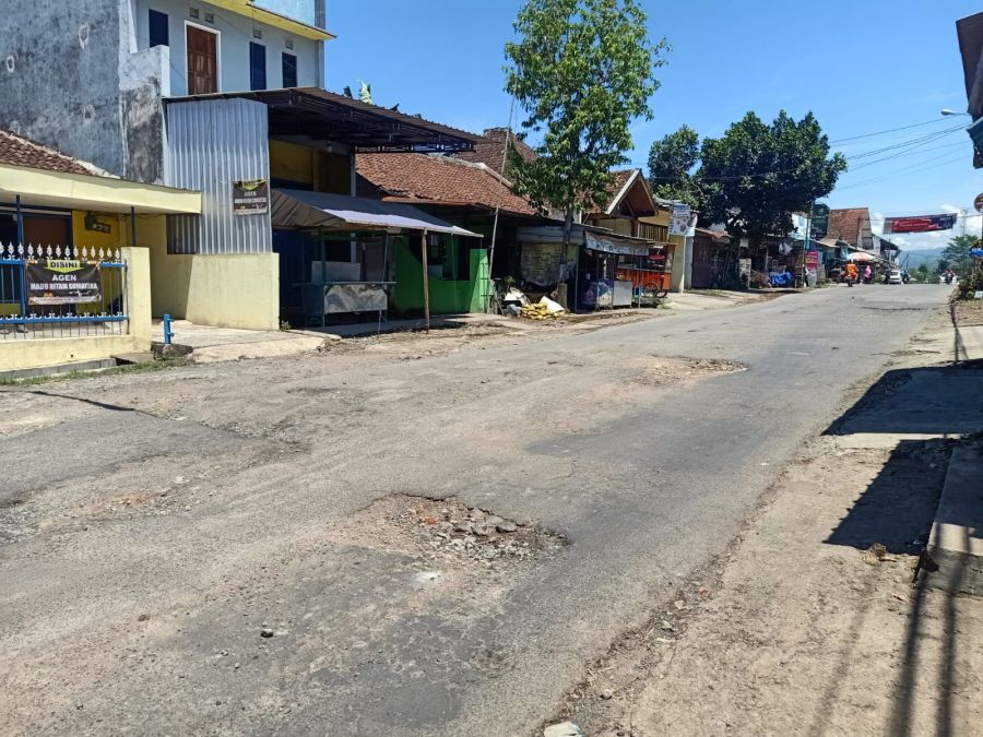 Dinas PU Bina Marga Segera Lakukan Perbaikan Jalan Rusak di Desa Sitirejo Wagir