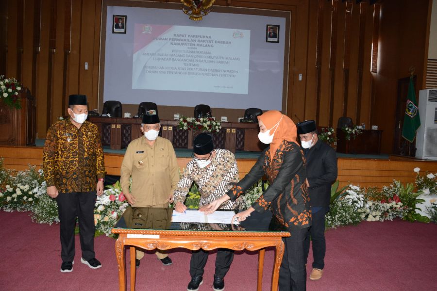 DPRD Kabupaten Malang Gelar Paripurna Raperda Perubahan Kedua Perda Nomor 9 Tahun 2010