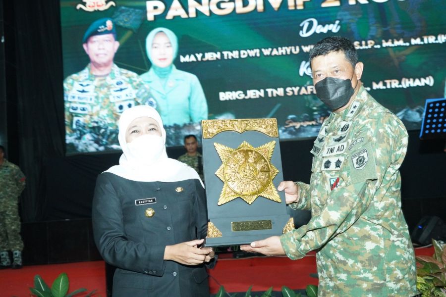 Gubernur Jatim Hadir Dalam Lepas Sambut Pangdivif 2 Kostrad