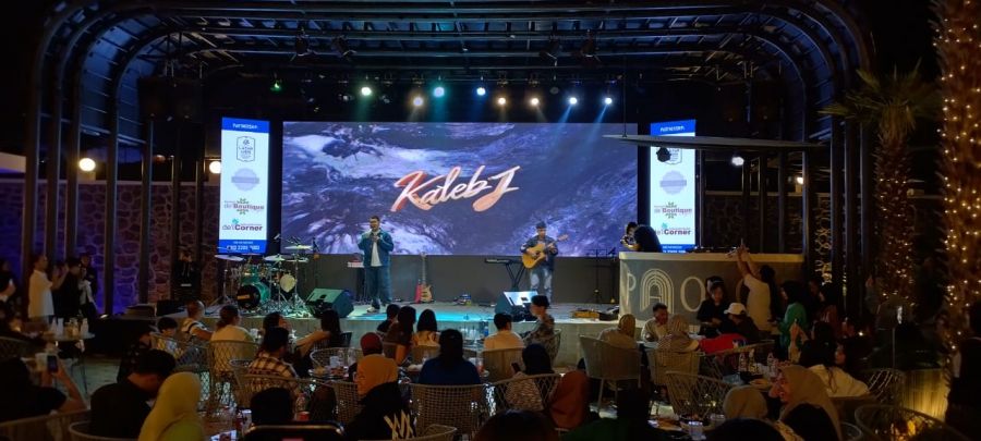 Hadirkan Artis Penyanyi Papan Atas Kaleb J, Paolo Fest Sukses Hibur Pengunjung