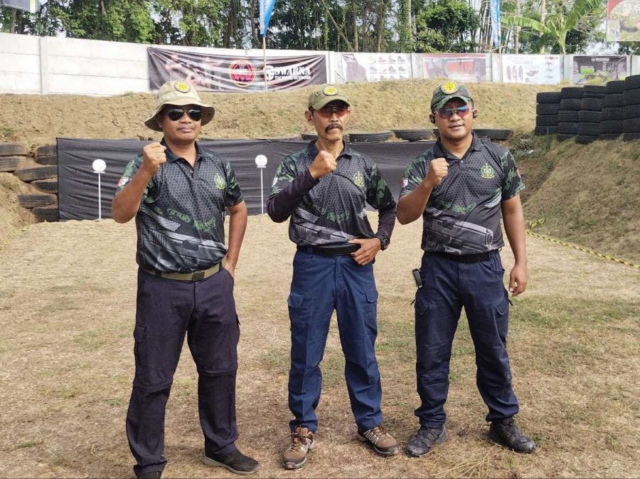 Hujan Peluru Runtuhkan Vicadha Kampoeng Tentara