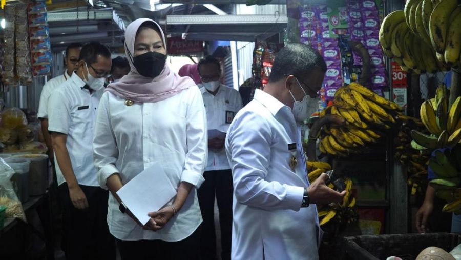 Jelang Natal dan Tahun Baru, Wali Kota Batu Sidak Pasar Batu