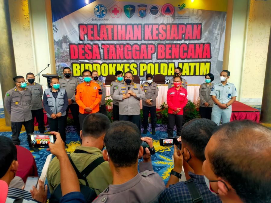 Kabid Dokkes Polda Jatim Gelar Pelatihan Desa Tanggap Bencana