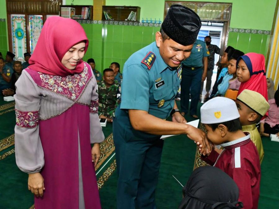Keluarga Besar Lanal Banyuwangi Peringati Maulid Nabi Muhammad SAW