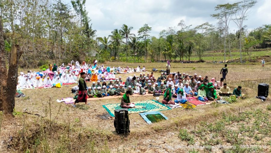 Kemarau Panjang, Warga Krajan 3 Putukrejo Gelar Sholat Istisqo'