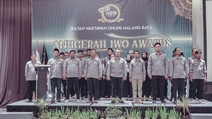 Ketum Jodhi Yudono Lantik Pengurus Daerah IWO Malang Raya