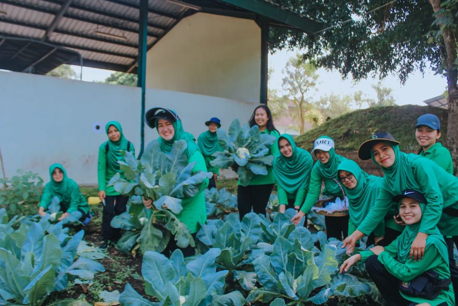 Kolaborasi Yonarhanud 2/ABW/2 Kostrad dan PT Indolakto Guna Sukseskan Program Ketahanan Pangan