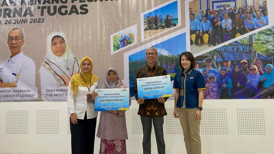 KPPN Malang Gelar Pelepasan Dua Pegawai Purna Bakti