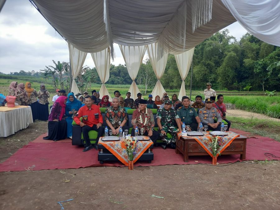 Kunjungan Bupati Malang Dalam Rangka Peresmian Jembatan Ingas di Dusun Sumbersuruh Desa Pandanrejo