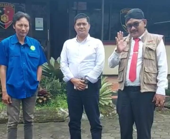 Kunjungan Ketua Umum Anti Narkoba dari PIPPA ke Polsek Prigen