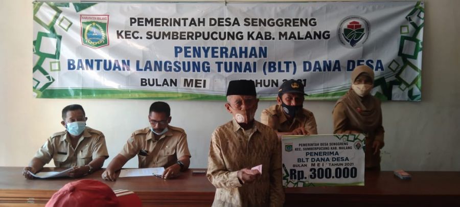 Kurangi Beban Masyarakat Ditengah Pandemi, Pemdes Senggreng Salurkan BLT DD Tahap Lima