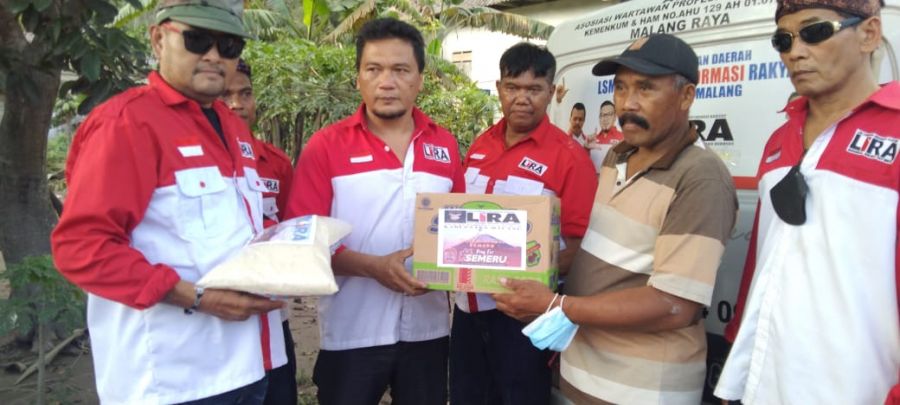 LSM LIRA Kabupaten Malang Adakan Baksos Peduli Erupsi Gunung Semeru
