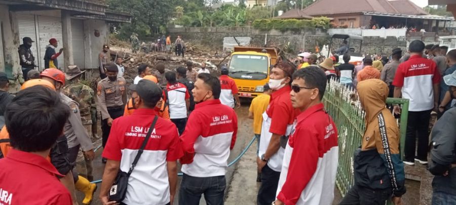 LSM LIRA Tinjau Lokasi Banjir Bandang di Kota Batu dan Soroti Penyebabnya