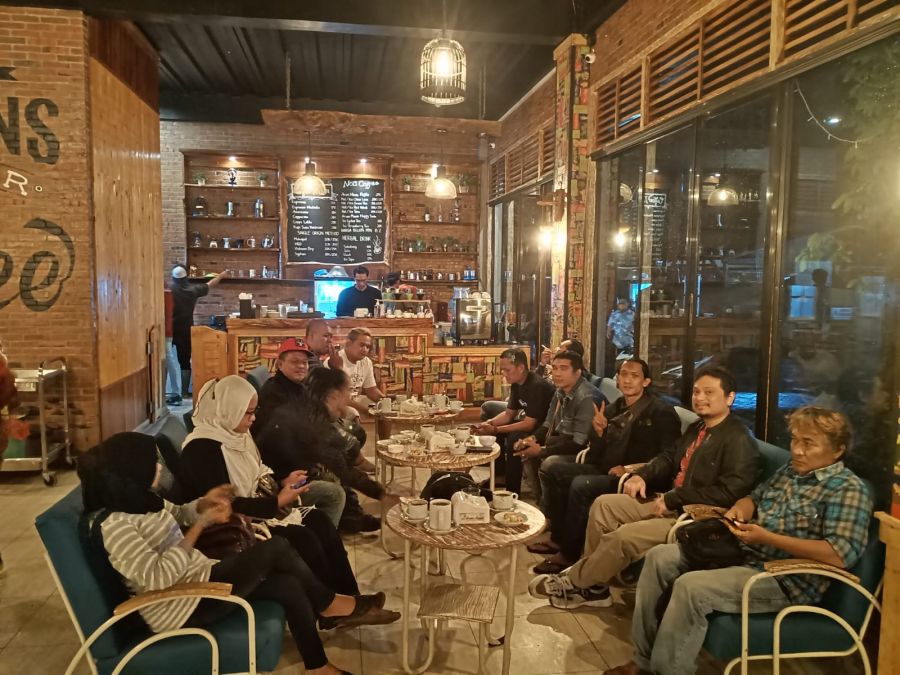 Manajemen Arum Manis Restaurant Ajak Bukber Wartawan Untuk Jalin Silaturahmi