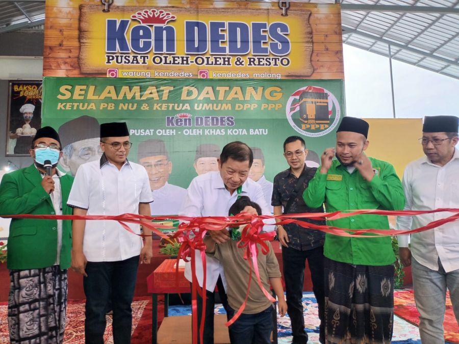 Menteri Bappenas RI Resmikan Kendedes Oleh-oleh dan Resto