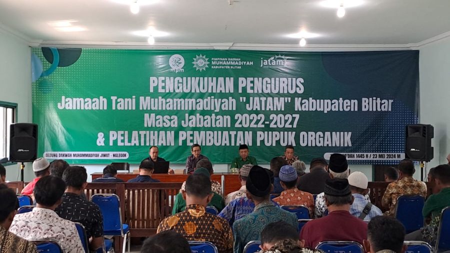 MPM Jatim Latih pembuatan Pupuk Organik dan Lantik Jamaah Tani