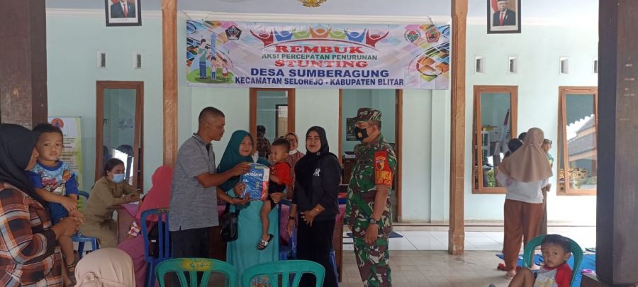 Babinsa Koramil Selorejo Dampingi Kegiatan Rembuk Aksi Percepatan Penurunan Stunting
