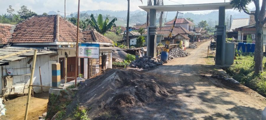 Pembangunan TPT di Desa Taji Hampir Selesai dan Sesuai Prosedur