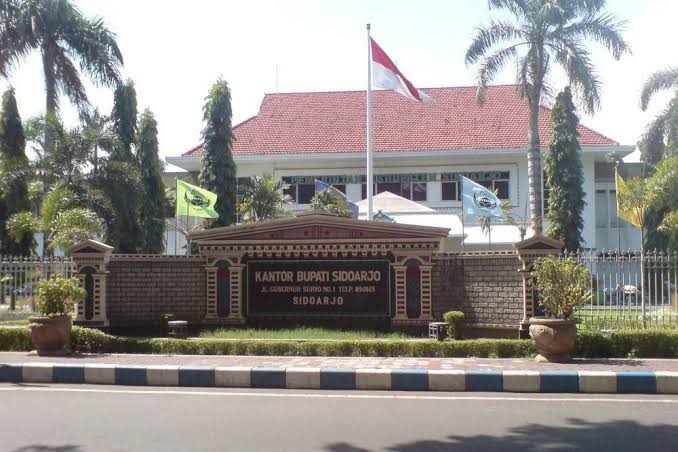 Pengurus Yayasan Dharma Kembali Temui Bupati Sidoarjo Untuk Meminta Haknya