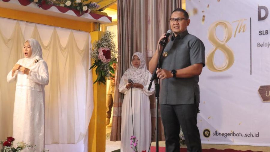 Pj. Wali Kota Batu Aries Resmikan Ruang Kelas Baru SLBN Kota Batu