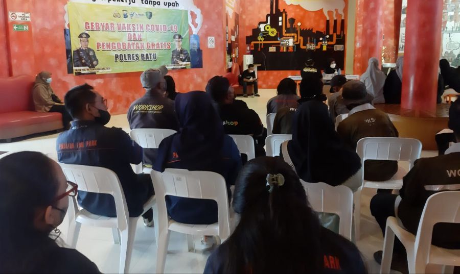 Polres Batu Laksanakan Gebyar Vaksinasi Serentak Jajaran Polda Jatim