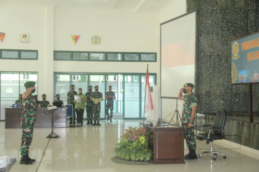 Puncak Penataran Senam Sparko Satjar Divif 2 Kostrad di Gedung Sandoyo Singosari
