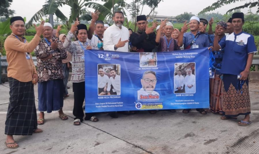 Sam Mario Caleg PAN No. Urut 8 DPR-RI Ziarah Wali Lima Bersama se-Bagian Masyarakat Malang Raya
