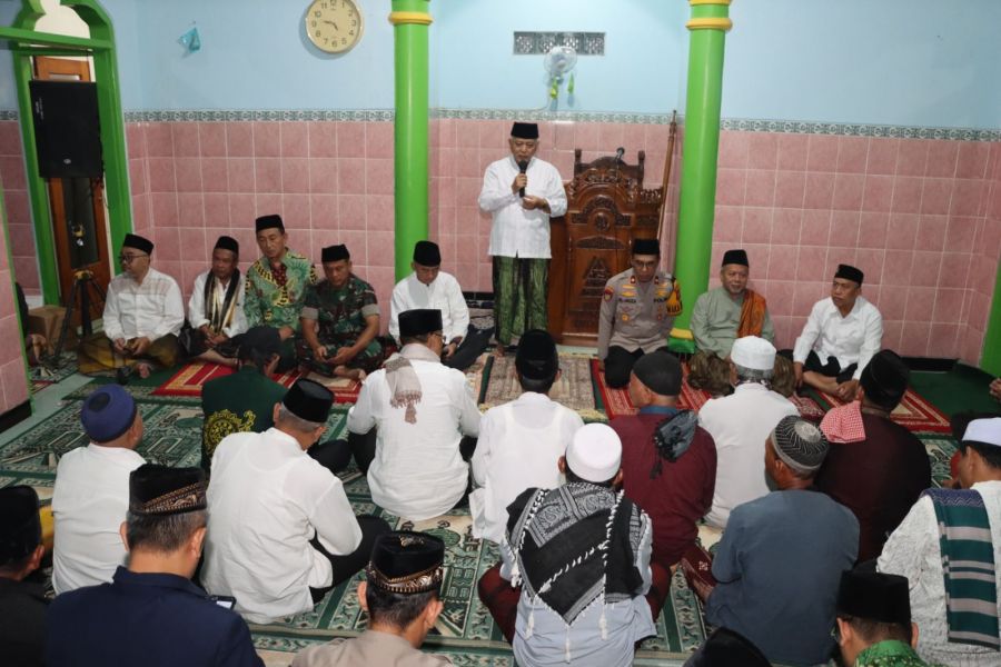 Sampaikan Pesan Kamtibmas Lewat Suling Dilakukan Polres Batu
