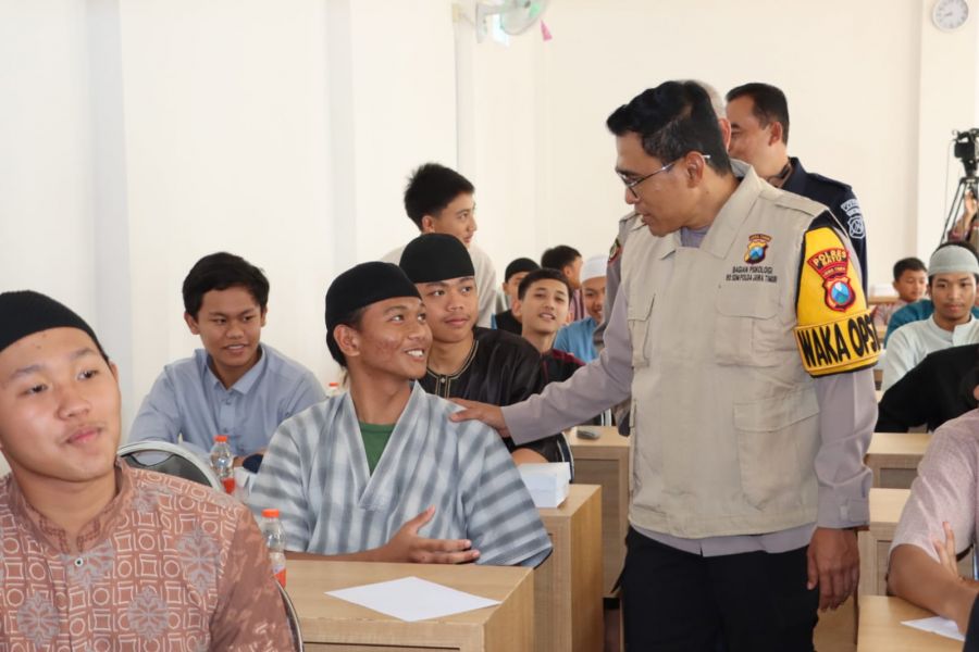 Sosialisasikan Anti Kekerasan Seks dan Bullying, Polisi Blusukan ke Sekolah di Batu