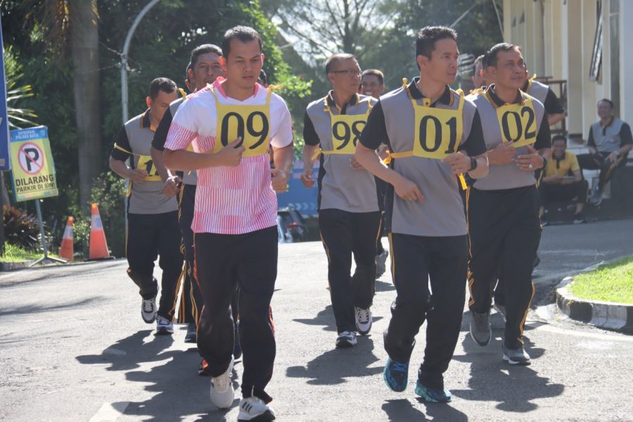 Tes Kesamaptaan Jasmani, Kapolres Batu Bersama PJU Ikuti TKJ
