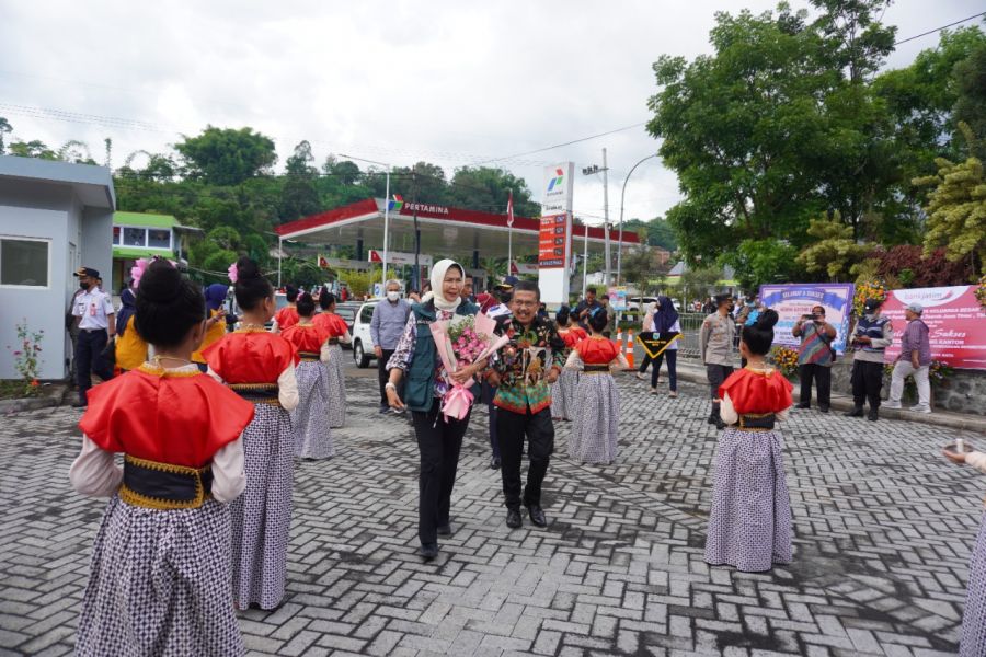 Wali Kota Batu Resmikan Gedung SMPN 7 Batu, Siap Terima Siswa di 2023