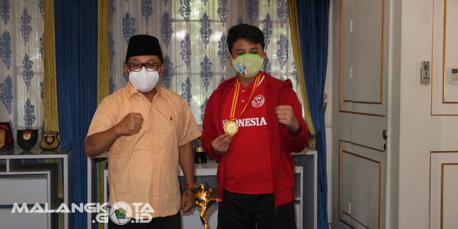 Wali Kota Sutiaji Undang Afkar Siswa SMPN 8 Malang Dengan Segudang Prestasi
