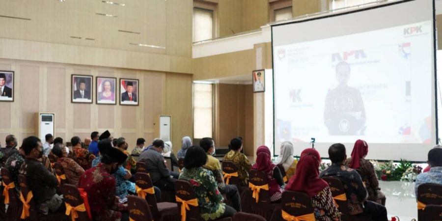 Walikota Batu Ikuti Peringatan Hari Anti Korupsi Sedunia 2021