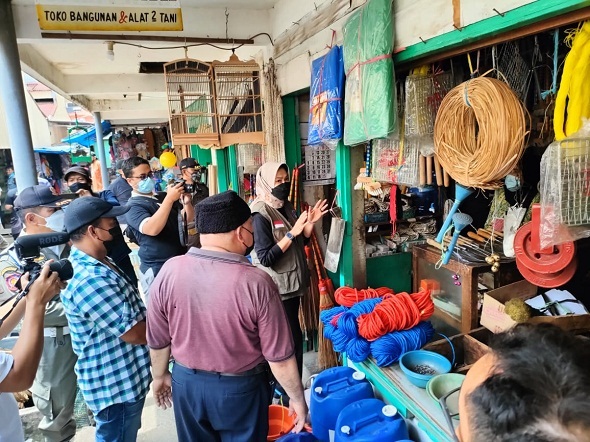 Walikota Batu Tinjau Pembongkaran Pasar Batu