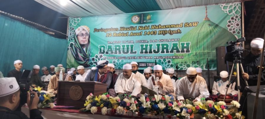 Warga Jl. Muharto Gang 5 Memperingati Maulid Nabi di Langgar Waqaf Baitun Nur