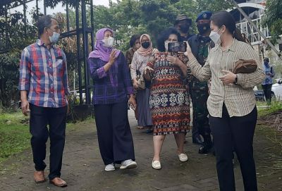 Istri Mantan Panglima TNI Kunjungi Sekolah SPI Kota Batu